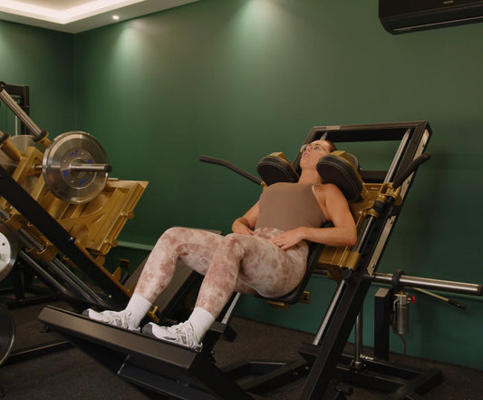 Hack Squat Machine