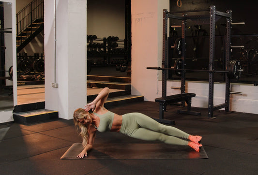 Side Plank (right side) Hip Drops